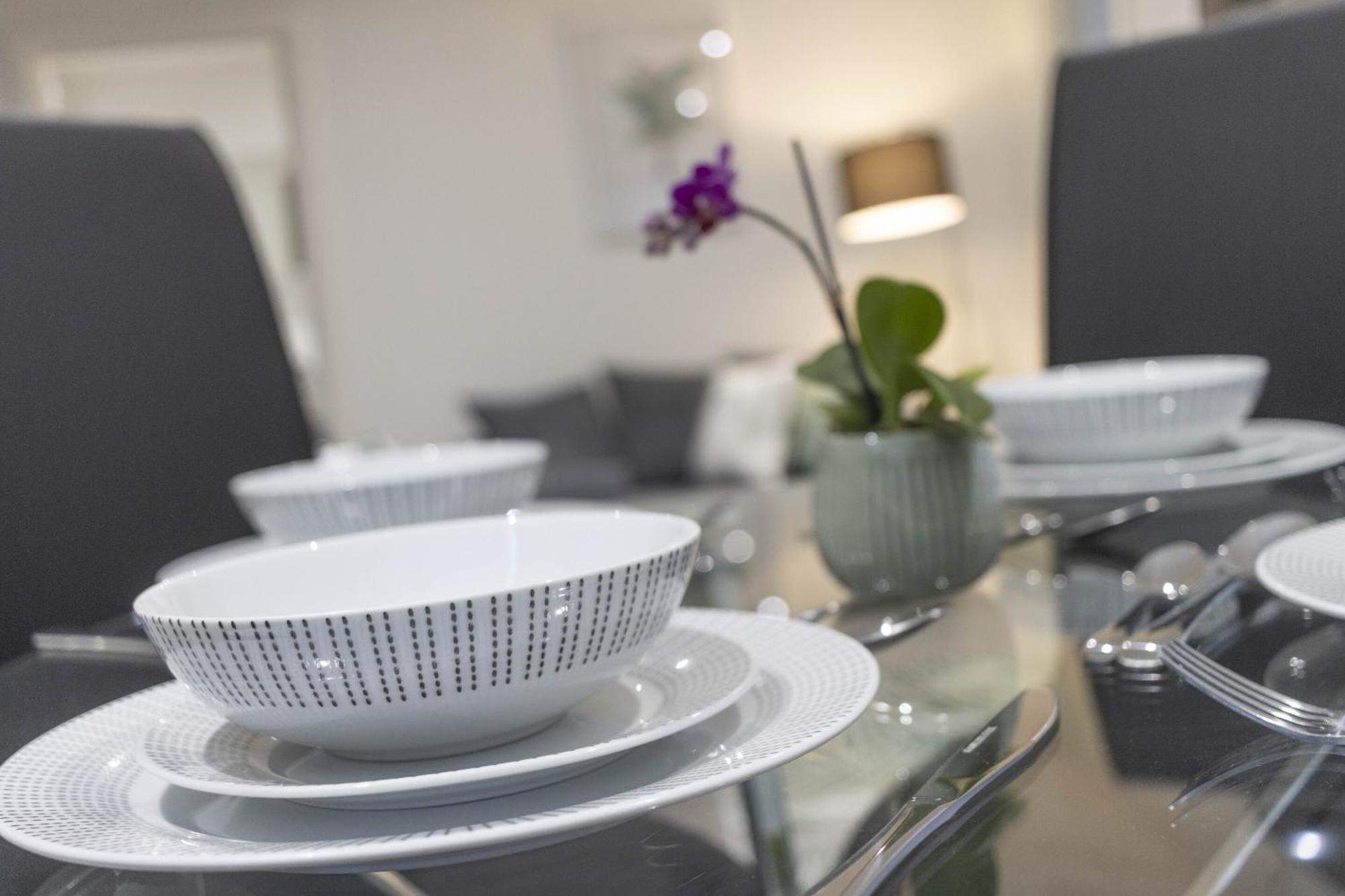 Apartmán Linacre 11 - Modern 2 Bed Behind The Cathedral With Free Parking And Fast Wifi Exeter Exteriér fotografie